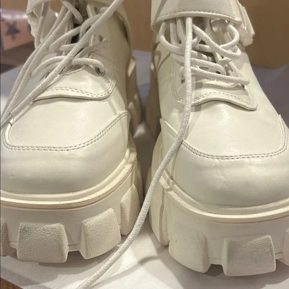 Forever 21 White Combat Boots - Picture 6 of 7